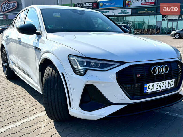 Белый Ауди E-Tron, объемом двигателя 0 л и пробегом 62 тыс. км за 48100 $, фото 9 на Automoto.ua