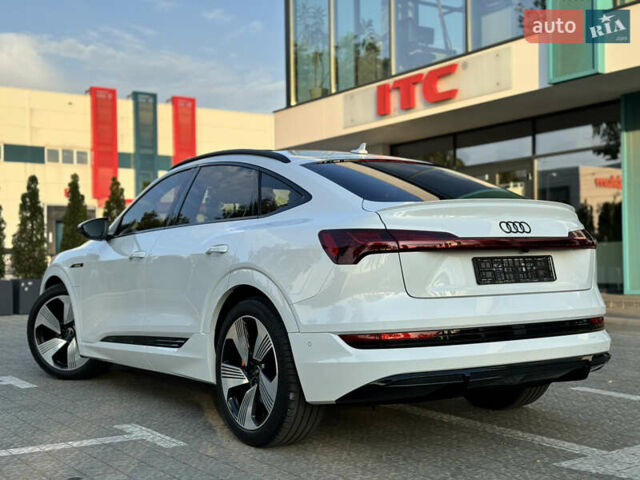 Белый Ауди E-Tron, объемом двигателя 0 л и пробегом 61 тыс. км за 42800 $, фото 5 на Automoto.ua