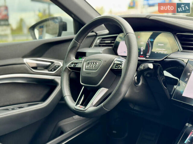 Белый Ауди E-Tron, объемом двигателя 0 л и пробегом 97 тыс. км за 42900 $, фото 39 на Automoto.ua