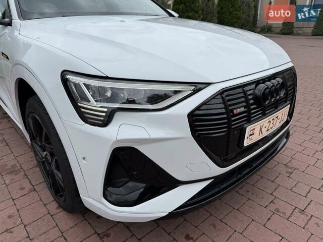 Белый Ауди E-Tron, объемом двигателя 0 л и пробегом 140 тыс. км за 31449 $, фото 66 на Automoto.ua