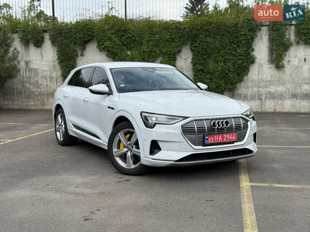 Білий Ауді E-Tron, об'ємом двигуна 0 л та пробігом 35 тис. км за 29999 $, фото 9 на Automoto.ua