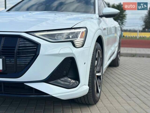 Ауди E-Tron 2021 в Бучаче на Automoto.ua Белый Ауди E-Tron, объемом двигателя 0 л и пробегом 63 тыс. км за 34500 $, фото 4 на Automoto.ua