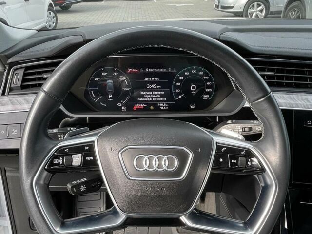 Білий Ауді E-Tron, об'ємом двигуна 0 л та пробігом 45 тис. км за 33000 $, фото 9 на Automoto.ua