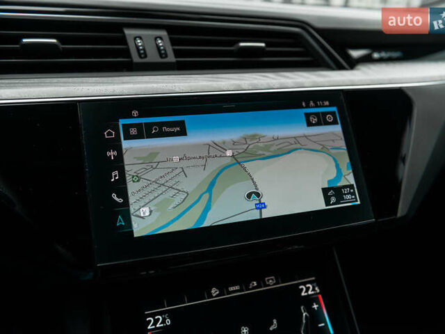 Білий Ауді E-Tron, об'ємом двигуна 0 л та пробігом 57 тис. км за 50555 $, фото 39 на Automoto.ua