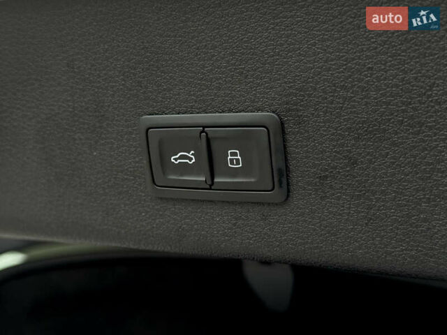 Белый Ауди E-Tron, объемом двигателя 0 л и пробегом 97 тыс. км за 42900 $, фото 21 на Automoto.ua