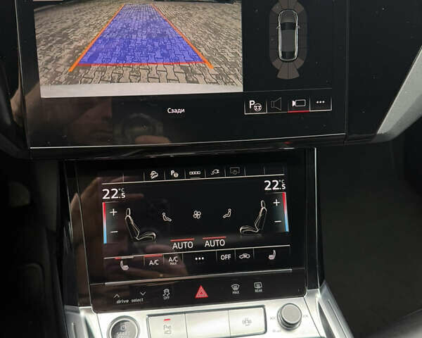 Белый Ауди E-Tron, объемом двигателя 0 л и пробегом 140 тыс. км за 33490 $, фото 15 на Automoto.ua