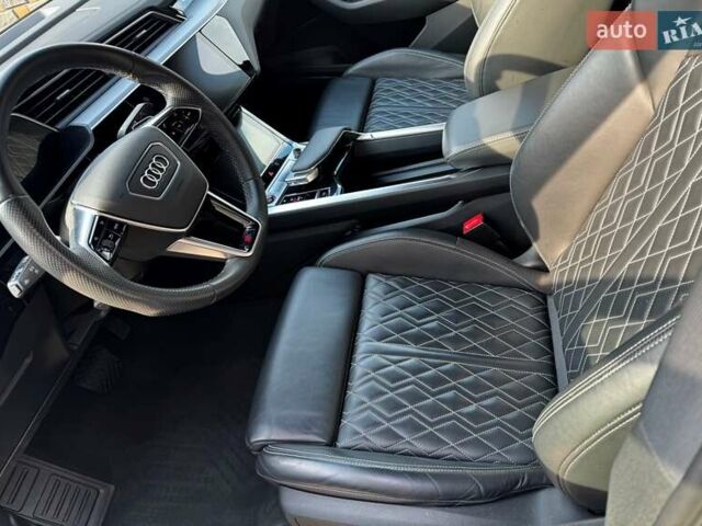 Белый Ауди E-Tron, объемом двигателя 0 л и пробегом 62 тыс. км за 48100 $, фото 21 на Automoto.ua