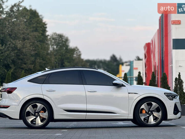 Белый Ауди E-Tron, объемом двигателя 0 л и пробегом 61 тыс. км за 42800 $, фото 10 на Automoto.ua