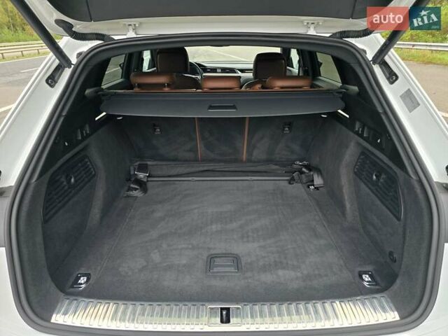 Белый Ауди E-Tron, объемом двигателя 0 л и пробегом 68 тыс. км за 39999 $, фото 31 на Automoto.ua
