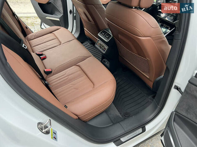 Білий Ауді E-Tron, об'ємом двигуна 0 л та пробігом 38 тис. км за 46000 $, фото 19 на Automoto.ua
