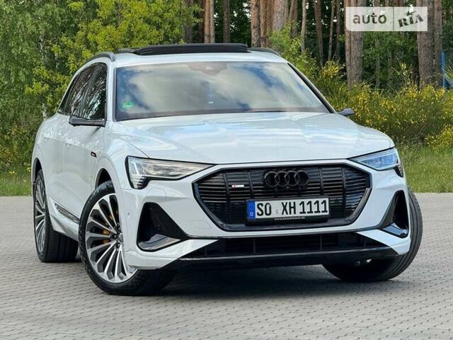 Білий Ауді E-Tron, об'ємом двигуна 0 л та пробігом 45 тис. км за 41800 $, фото 1 на Automoto.ua