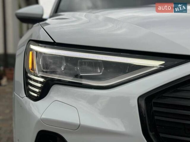 Ауди E-Tron 2021 в Бучаче на Automoto.ua Белый Ауди E-Tron, объемом двигателя 0 л и пробегом 63 тыс. км за 34500 $, фото 79 на Automoto.ua