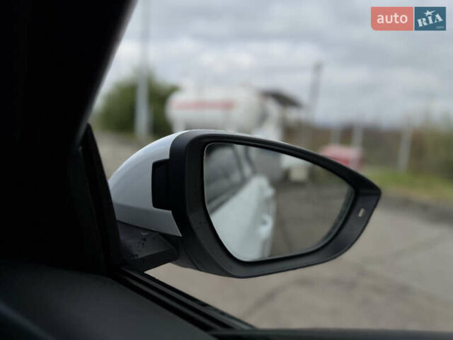 Белый Ауди E-Tron, объемом двигателя 0 л и пробегом 97 тыс. км за 42900 $, фото 45 на Automoto.ua