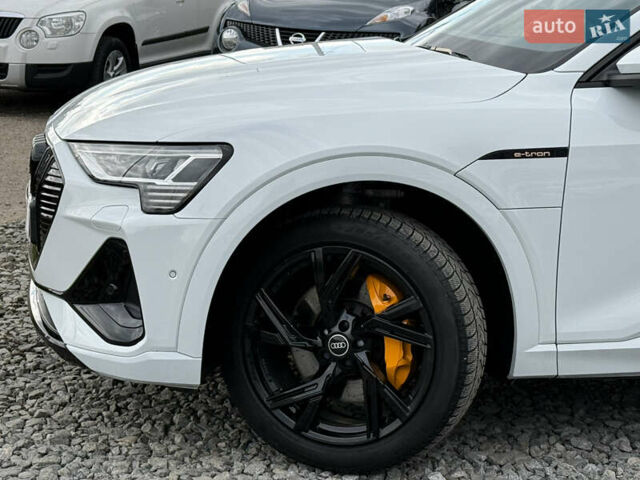 Белый Ауди E-Tron, объемом двигателя 0 л и пробегом 144 тыс. км за 29999 $, фото 10 на Automoto.ua