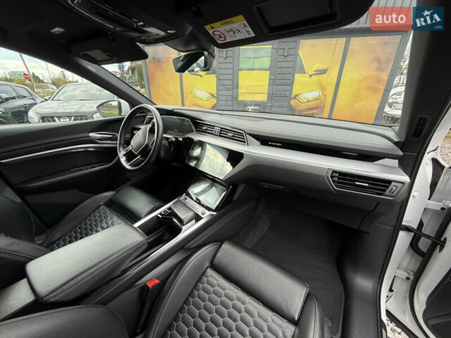 Белый Ауди E-Tron, объемом двигателя 0 л и пробегом 144 тыс. км за 29999 $, фото 39 на Automoto.ua