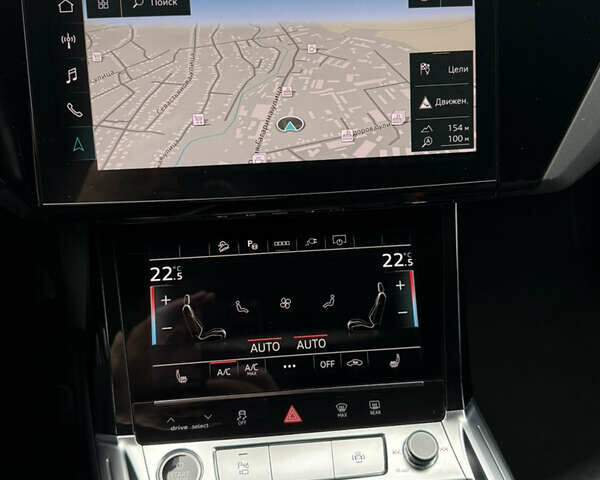 Белый Ауди E-Tron, объемом двигателя 0 л и пробегом 140 тыс. км за 33490 $, фото 17 на Automoto.ua