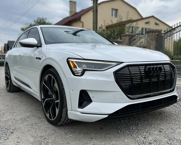 Білий Ауді E-Tron, об'ємом двигуна 0 л та пробігом 38 тис. км за 46000 $, фото 3 на Automoto.ua