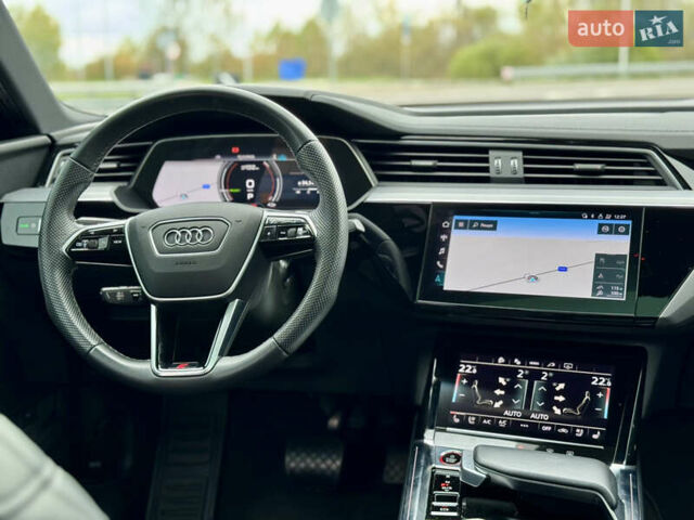 Белый Ауди E-Tron, объемом двигателя 0 л и пробегом 97 тыс. км за 42900 $, фото 32 на Automoto.ua