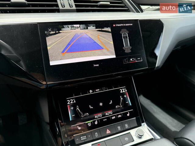 Білий Ауді E-Tron, об'ємом двигуна 0 л та пробігом 35 тис. км за 29999 $, фото 69 на Automoto.ua