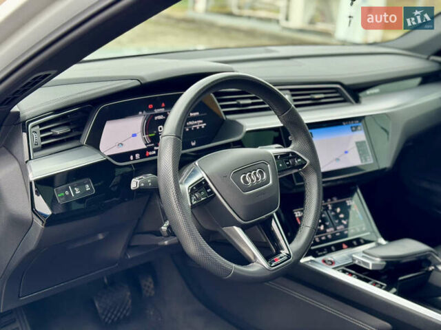 Белый Ауди E-Tron, объемом двигателя 0 л и пробегом 97 тыс. км за 42900 $, фото 25 на Automoto.ua