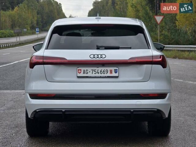 Белый Ауди E-Tron, объемом двигателя 0 л и пробегом 68 тыс. км за 39999 $, фото 2 на Automoto.ua
