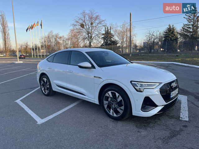 Белый Ауди E-Tron, объемом двигателя 0 л и пробегом 57 тыс. км за 32200 $, фото 12 на Automoto.ua
