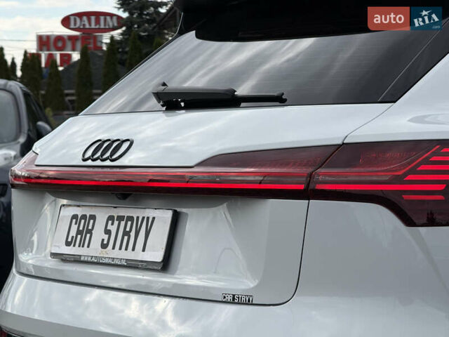 Белый Ауди E-Tron, объемом двигателя 0 л и пробегом 144 тыс. км за 29999 $, фото 32 на Automoto.ua