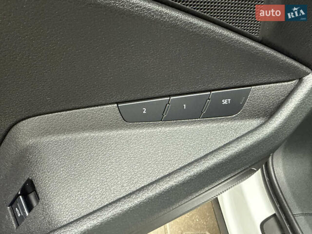 Білий Ауді E-Tron, об'ємом двигуна 0 л та пробігом 69 тис. км за 31500 $, фото 21 на Automoto.ua