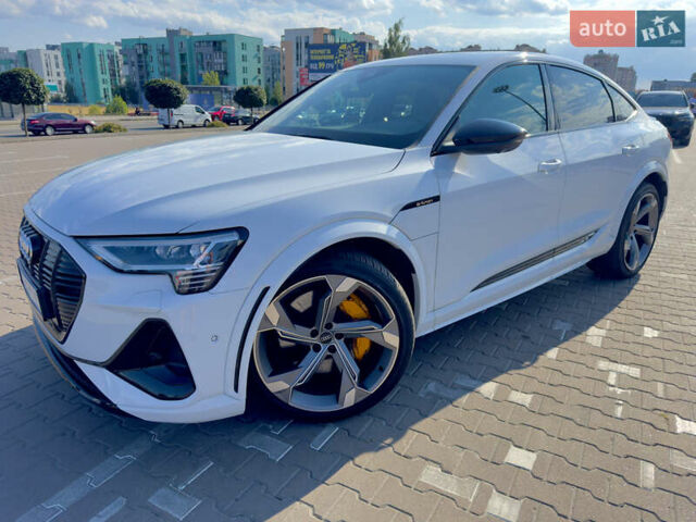 Белый Ауди E-Tron, объемом двигателя 0 л и пробегом 62 тыс. км за 48100 $, фото 11 на Automoto.ua