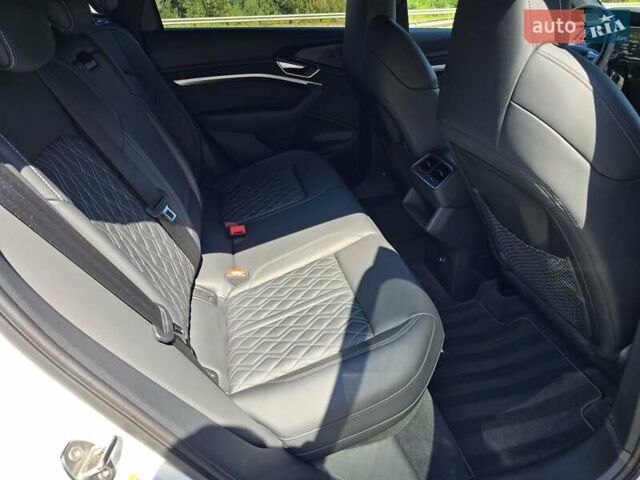 Белый Ауди E-Tron, объемом двигателя 0 л и пробегом 53 тыс. км за 44999 $, фото 63 на Automoto.ua