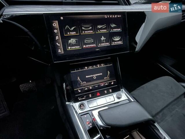 Білий Ауді E-Tron, об'ємом двигуна 0 л та пробігом 76 тис. км за 33600 $, фото 16 на Automoto.ua