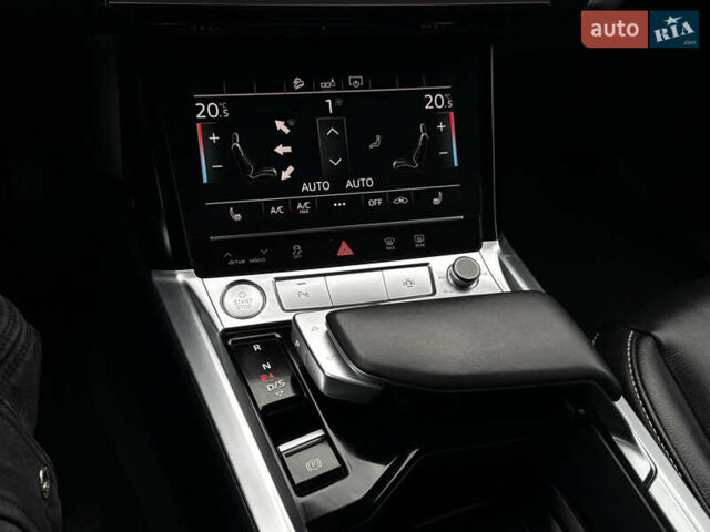 Білий Ауді E-Tron, об'ємом двигуна 0 л та пробігом 69 тис. км за 31500 $, фото 33 на Automoto.ua