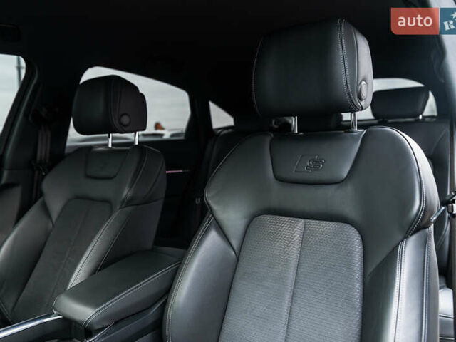 Білий Ауді E-Tron, об'ємом двигуна 0 л та пробігом 57 тис. км за 50555 $, фото 27 на Automoto.ua