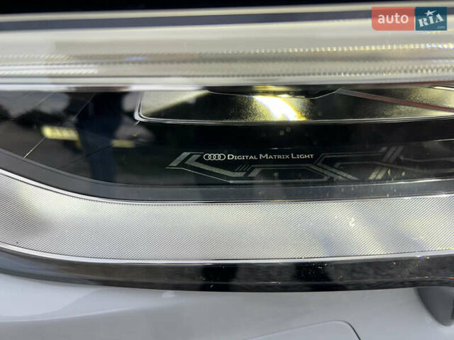 Білий Ауді E-Tron, об'ємом двигуна 0 л та пробігом 38 тис. км за 46000 $, фото 37 на Automoto.ua
