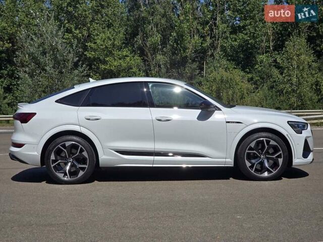 Белый Ауди E-Tron, объемом двигателя 0 л и пробегом 53 тыс. км за 44999 $, фото 7 на Automoto.ua