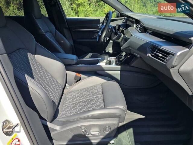 Белый Ауди E-Tron, объемом двигателя 0 л и пробегом 53 тыс. км за 44999 $, фото 71 на Automoto.ua