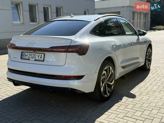 Білий Ауді E-Tron, об'ємом двигуна 0 л та пробігом 16 тис. км за 44900 $, фото 8 на Automoto.ua