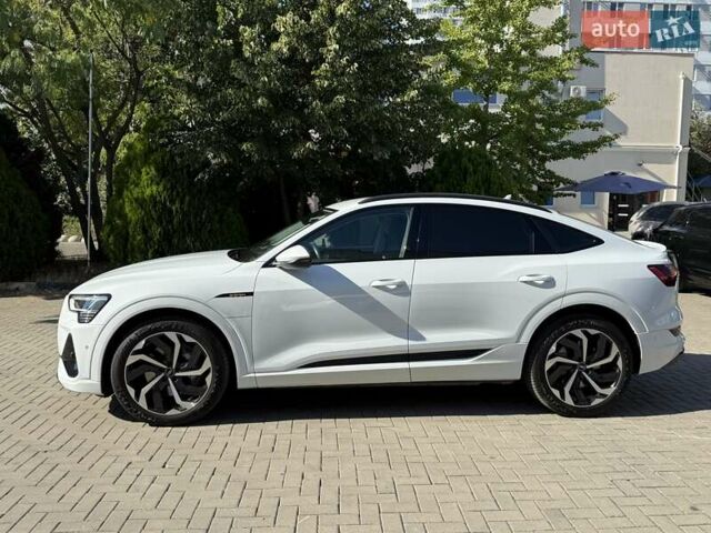 Білий Ауді E-Tron, об'ємом двигуна 0 л та пробігом 16 тис. км за 44900 $, фото 5 на Automoto.ua