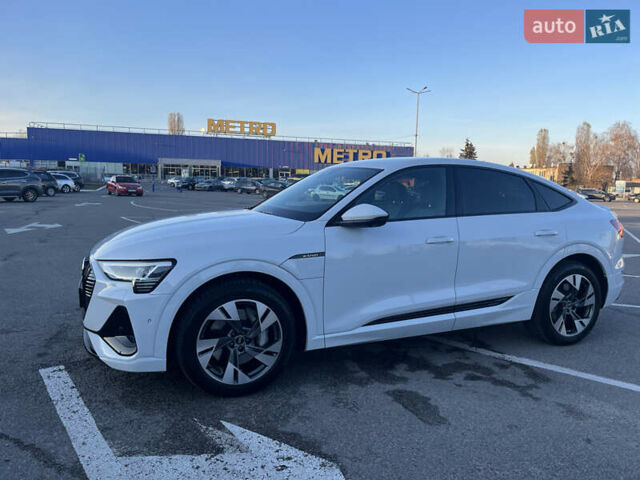 Белый Ауди E-Tron, объемом двигателя 0 л и пробегом 47 тыс. км за 34300 $, фото 5 на Automoto.ua