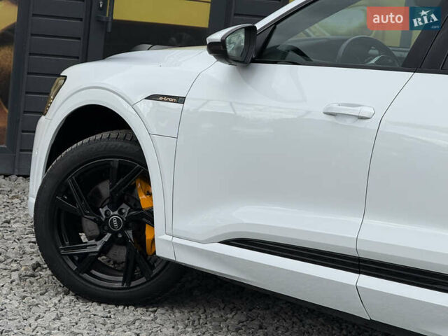 Белый Ауди E-Tron, объемом двигателя 0 л и пробегом 144 тыс. км за 29999 $, фото 21 на Automoto.ua