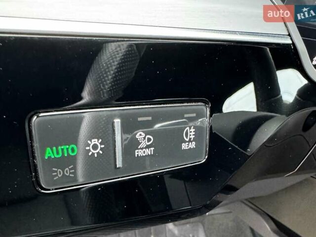 Белый Ауди E-Tron, объемом двигателя 0 л и пробегом 62 тыс. км за 48100 $, фото 50 на Automoto.ua