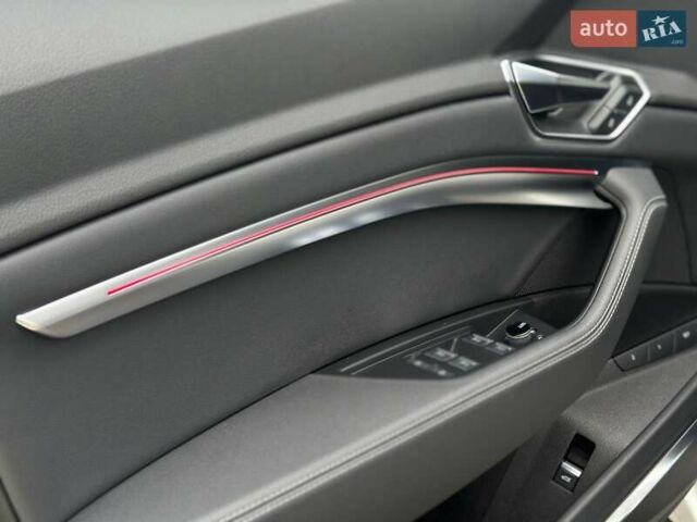 Ауди E-Tron 2021 в Бучаче на Automoto.ua Белый Ауди E-Tron, объемом двигателя 0 л и пробегом 63 тыс. км за 34500 $, фото 28 на Automoto.ua