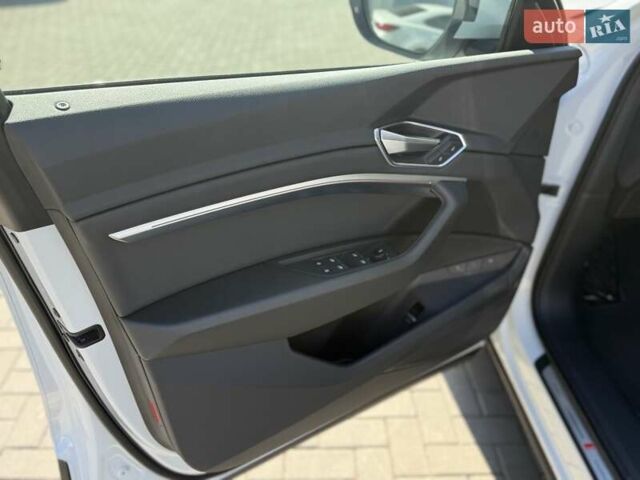 Білий Ауді E-Tron, об'ємом двигуна 0 л та пробігом 16 тис. км за 44900 $, фото 10 на Automoto.ua