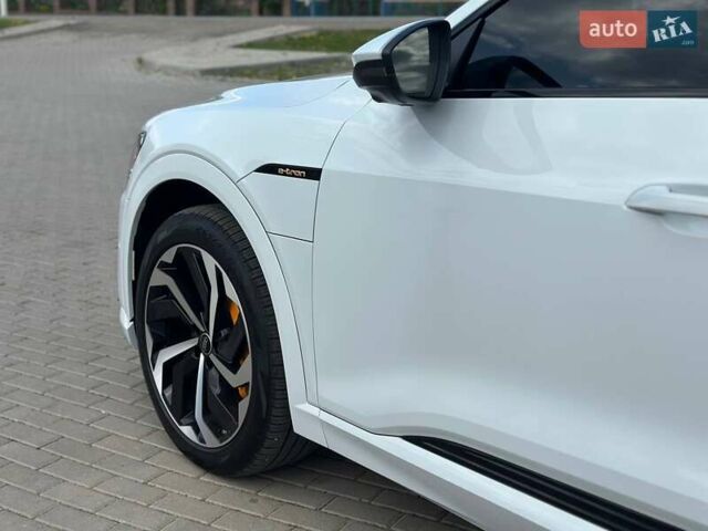 Ауди E-Tron 2021 в Бучаче на Automoto.ua Белый Ауди E-Tron, объемом двигателя 0 л и пробегом 63 тыс. км за 34500 $, фото 14 на Automoto.ua