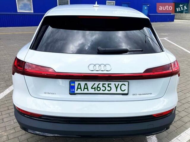 Белый Ауди E-Tron, объемом двигателя 0 л и пробегом 78 тыс. км за 29800 $, фото 4 на Automoto.ua