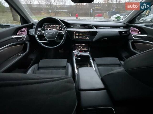 Білий Ауді E-Tron, об'ємом двигуна 0 л та пробігом 76 тис. км за 33600 $, фото 21 на Automoto.ua