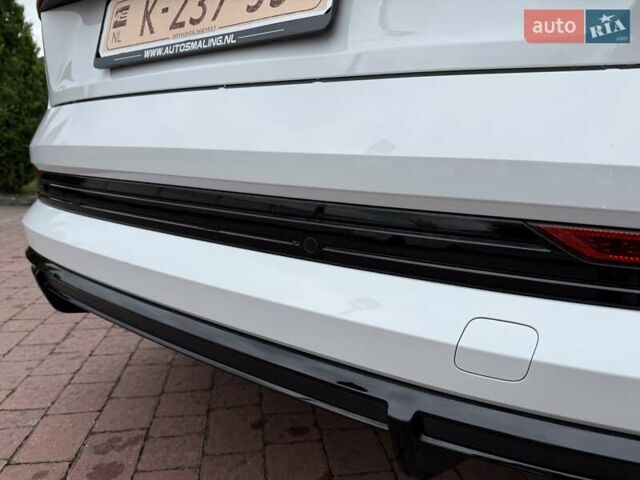 Белый Ауди E-Tron, объемом двигателя 0 л и пробегом 140 тыс. км за 31449 $, фото 39 на Automoto.ua