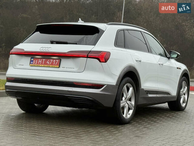 Білий Ауді E-Tron, об'ємом двигуна 0 л та пробігом 69 тис. км за 31500 $, фото 7 на Automoto.ua