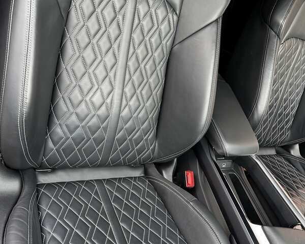 Белый Ауди E-Tron, объемом двигателя 0 л и пробегом 62 тыс. км за 48100 $, фото 22 на Automoto.ua