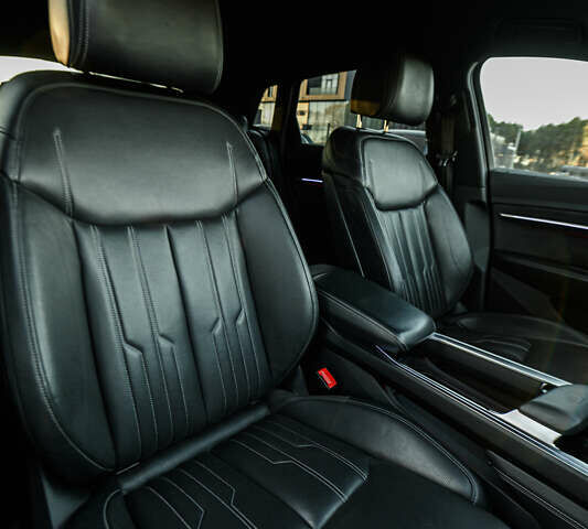 Белый Ауди E-Tron, объемом двигателя 0 л и пробегом 73 тыс. км за 46990 $, фото 47 на Automoto.ua